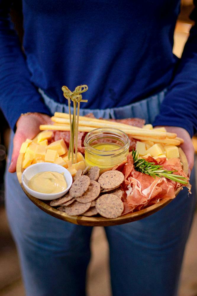 uitgebreide apéroplank te verkrijgen in bar Eltòn